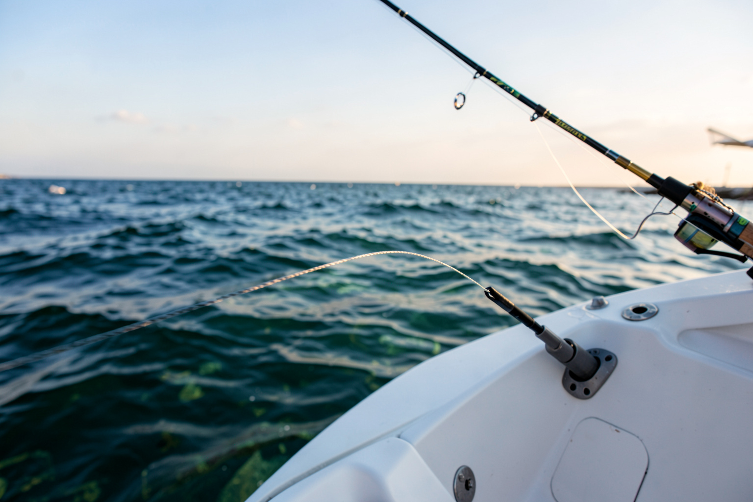 Boat-Side Deployment to Eliminate Prop Tangles and Line Foul, Alltackle.com
